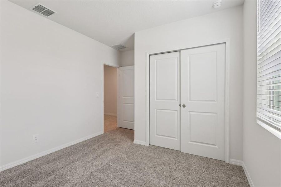 Spacious, unfurnished interior of a new home in Crosswinds - Signature Series, Haines City (Image 27).