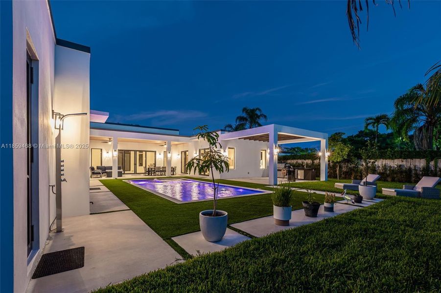 Image 48 of a home in .