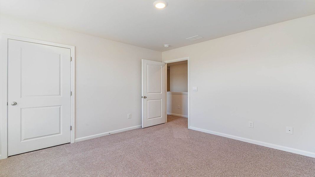 Spacious, unfurnished interior of a new home in Hunter's Branch, Hopkins (Image 22).