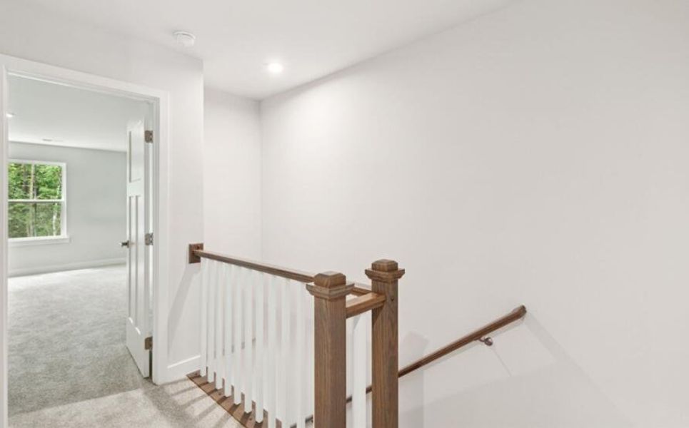 Image 14 of a home in Crescent Cove.