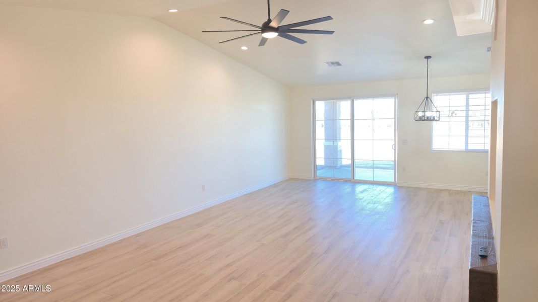 20251206_121350 20251206_121350