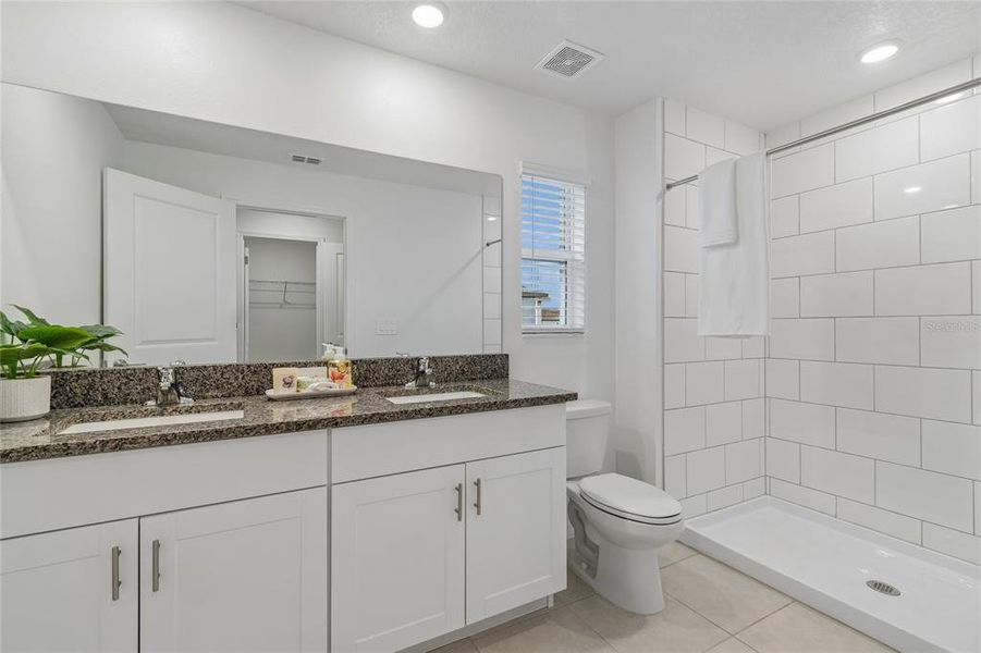 Furnished interior view inside a new home in , Ruskin (Image 6).