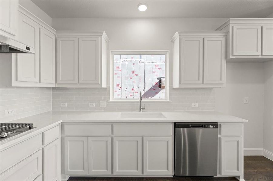 07_5530 Burford, Celina