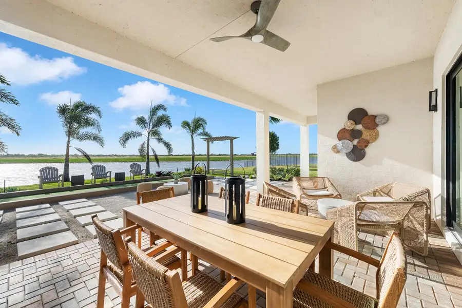 Representative exterior details of a home built from the Caroline by GL Homes in Valencia Parc at Riverland, Port St. Lucie (Image 3).