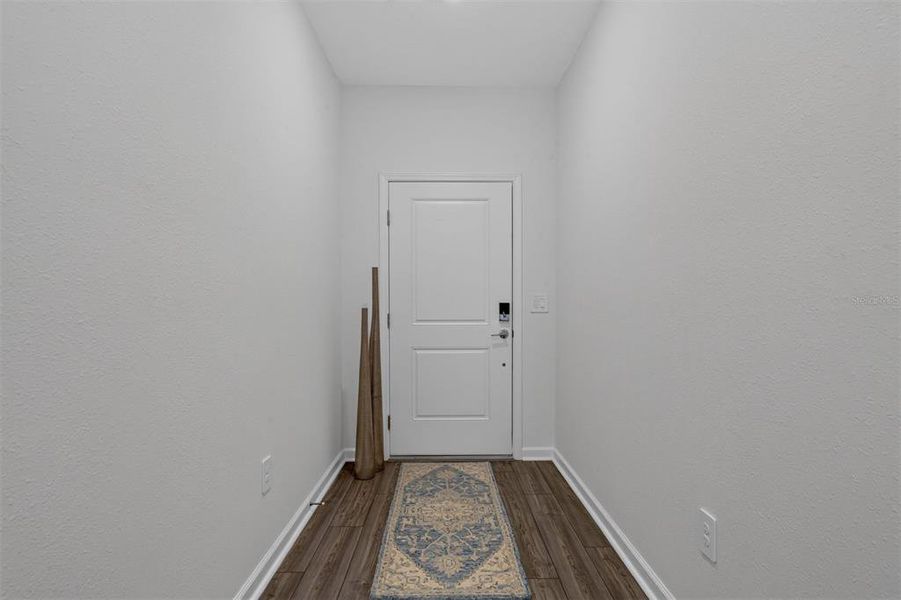 Spacious, unfurnished interior of a new home in Tara Forest East, Alachua (Image 29).