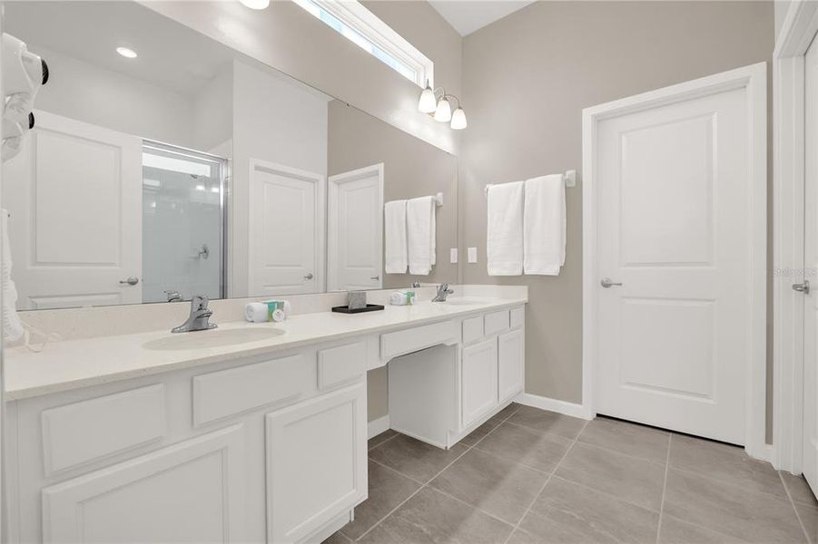 Furnished interior view inside a new home in , Kissimmee (Image 52).