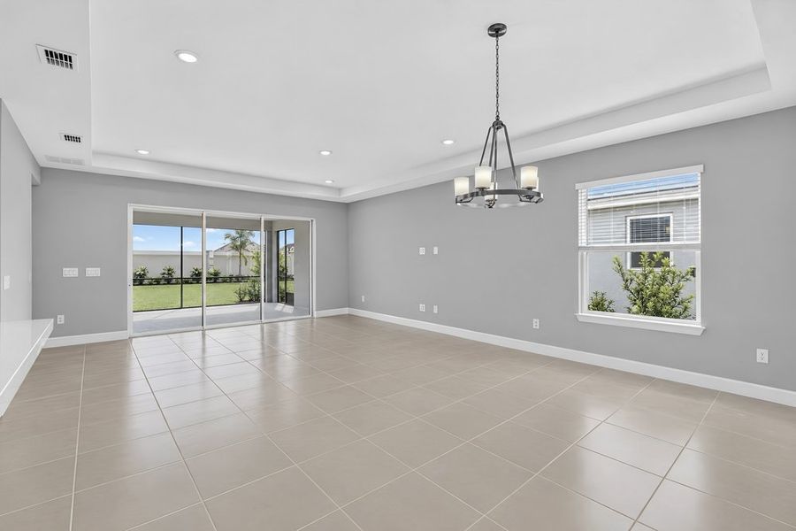Spacious, unfurnished interior of a new home in Coasterra Community Group Page, Palmetto (Image 5).