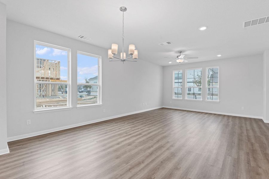 Spacious, unfurnished interior of a new home in Retreat at Hero Way, Leander (Image 16).