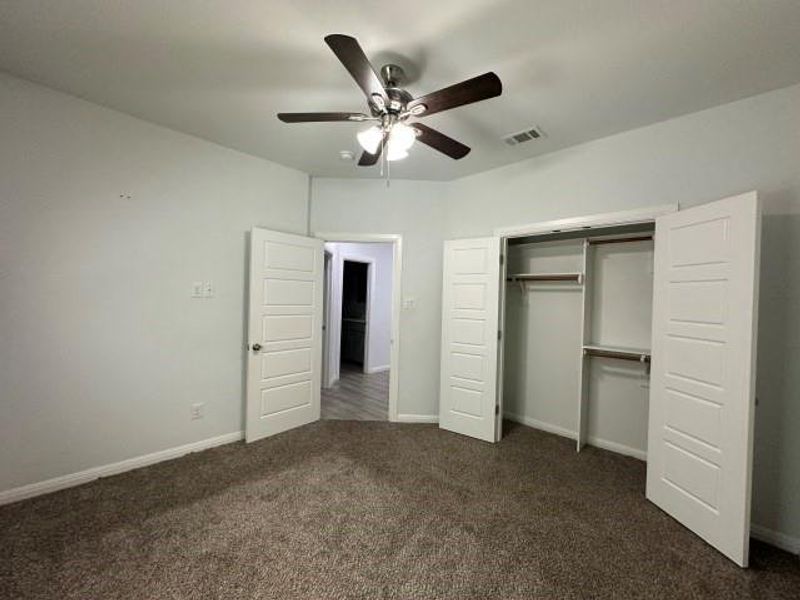 Spacious, unfurnished interior of a new home in , Fort Worth (Image 13).