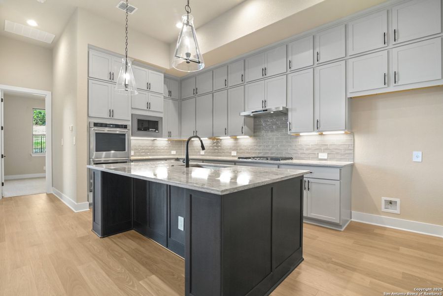 Furnished interior view inside a new home in Esperanza - 70', Boerne (Image 13). Furnished interior view inside a new home in Esperanza - 70', Boerne (Image 13).