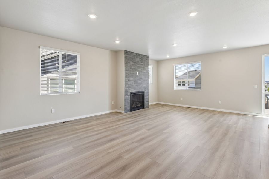 New Home in Parker, CO.  - Slide 6