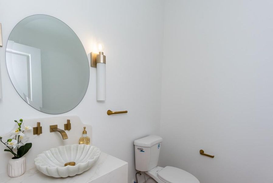 Image 55 of a home in .