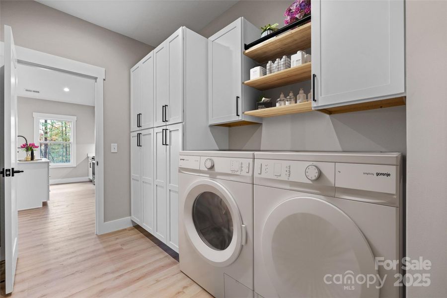 Furnished interior view inside a new home in , Asheville (Image 31).