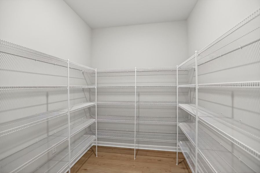 Spacious, unfurnished interior of a new home in Carnes Crossroads, Summerville (Image 12).