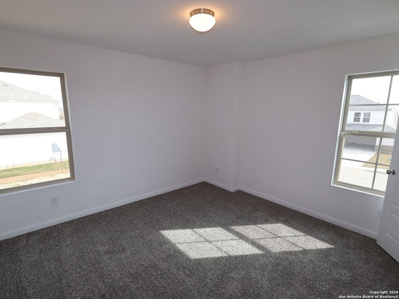 Spacious, unfurnished interior of a new home in Greenspoint Heights, Seguin (Image 34).