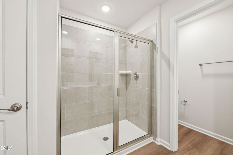 28-web-or-mls-Raleigh - Oak Manor - 121