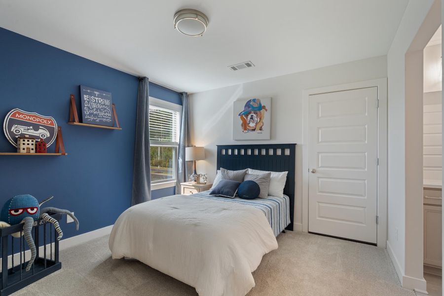 Furnished interior view inside a new home in White Oak, Arlington (Image 27).
