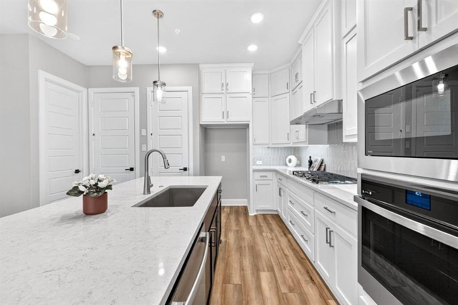 Furnished interior view inside a new home in Hillside at Las Colinas, Irving (Image 4).