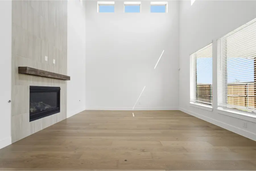 Spacious, unfurnished interior of a new home in Green Meadows, Celina (Image 55).