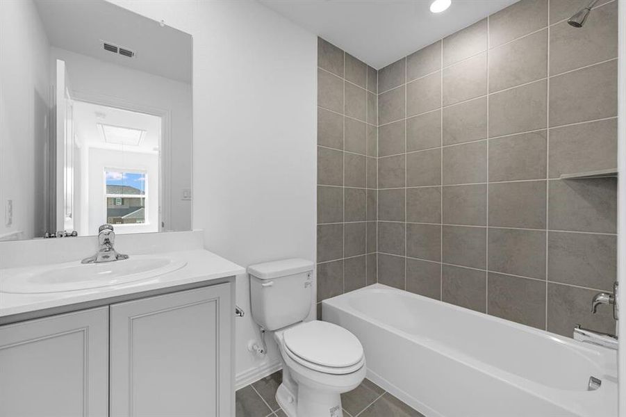2600 Glacier Road ~ Ready Now