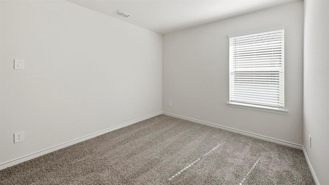 Spacious, unfurnished interior of a new home in Winchester Crossing, Princeton (Image 15).