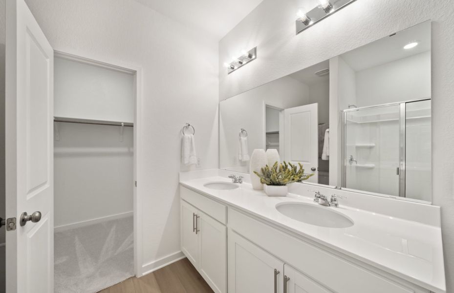 Owner's Bathroom with Double Vanity Sinks Owner's Bathroom with Double Vanity Sinks