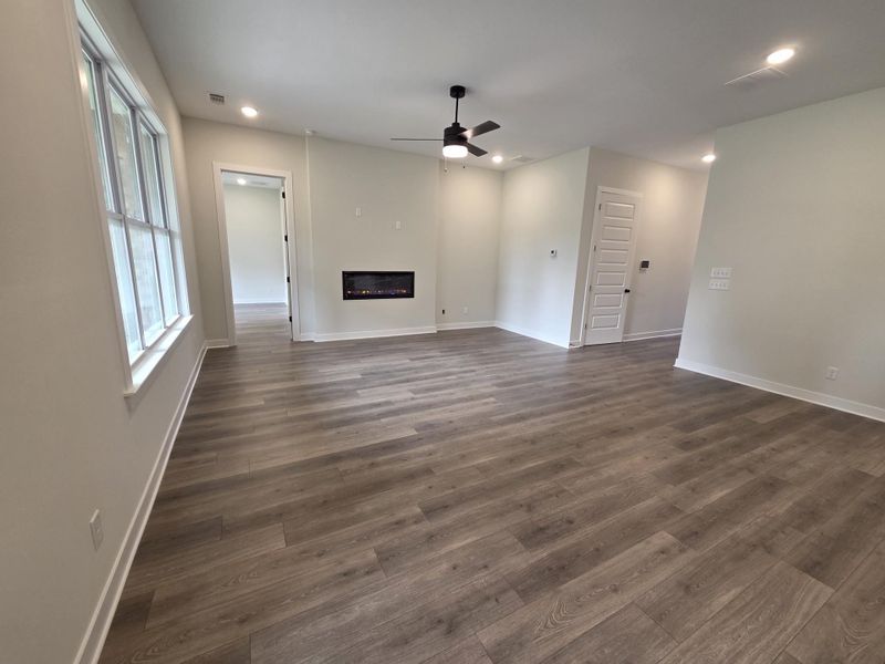 Spacious, unfurnished interior of a new home in Twin Oaks, Oakland (Image 11). Spacious, unfurnished interior of a new home in Twin Oaks, Oakland (Image 11).