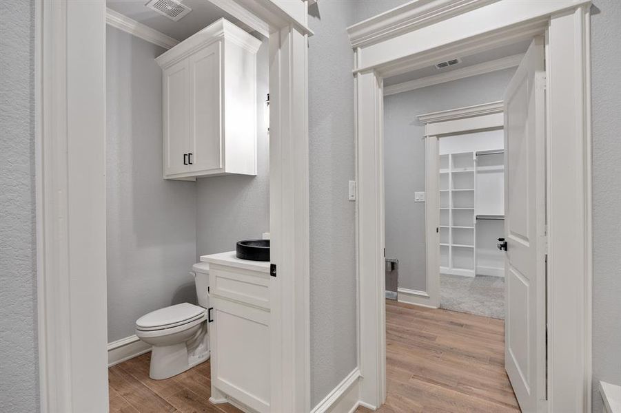 Furnished interior view inside a new home in , Tyler (Image 6).