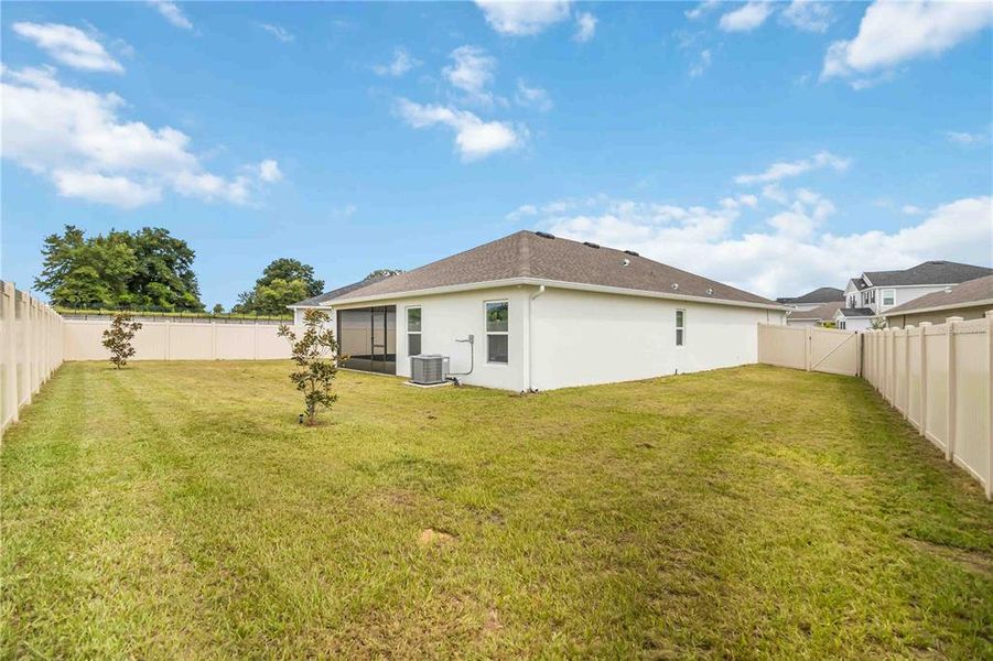Front exterior of a new home in , Davenport, FL, highlighting curb appeal (Image 18).