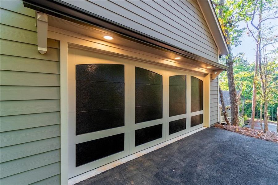 Exterior details and patio area of a home in , Jasper (Image 24).