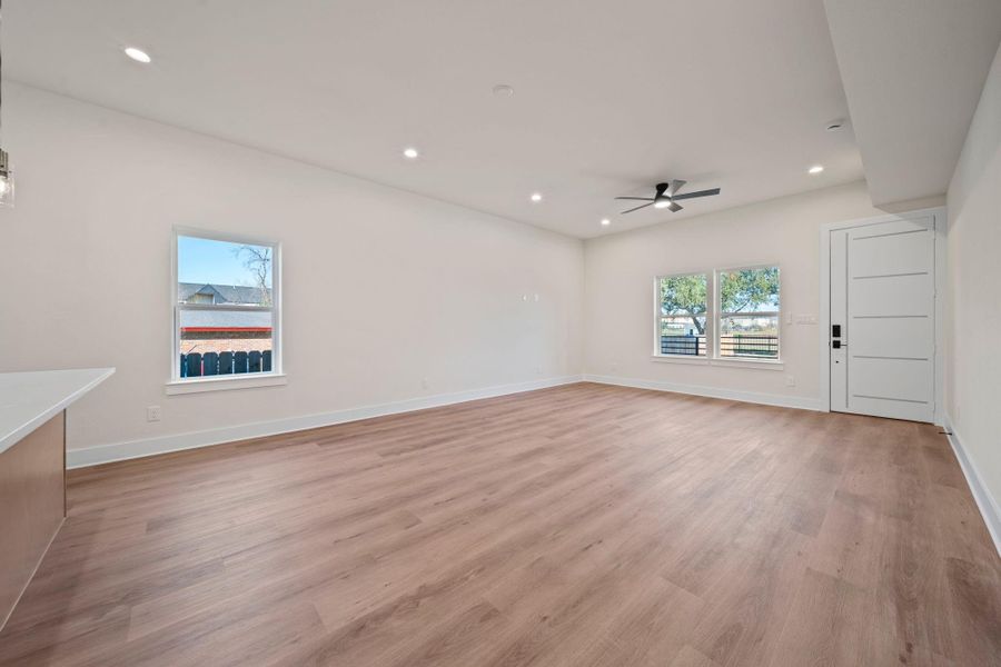 Spacious, unfurnished interior of a new home in , Houston (Image 20).