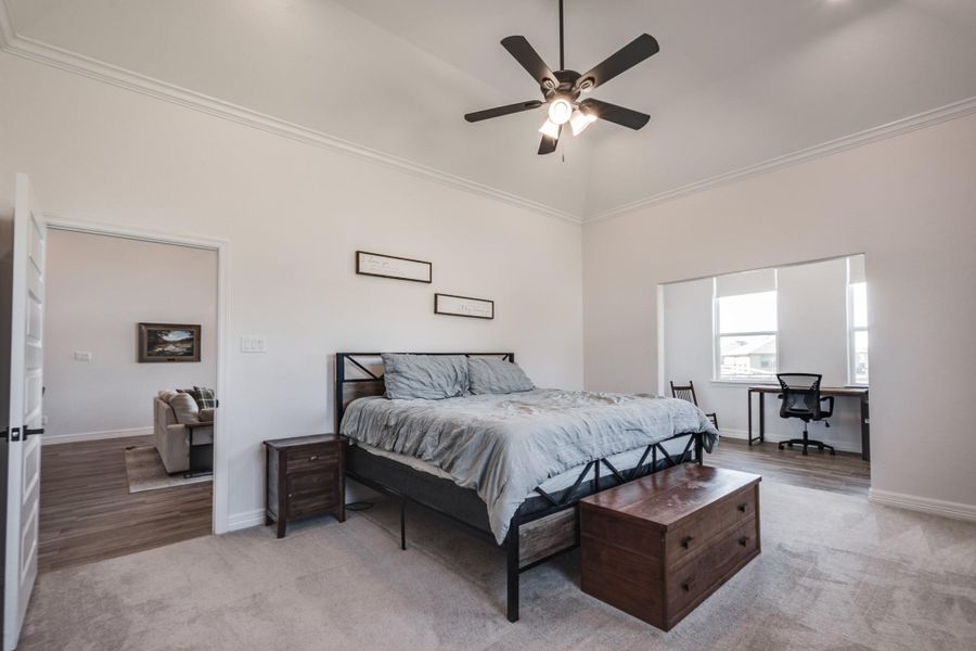 Furnished interior view inside a new home in , Anahuac (Image 30).