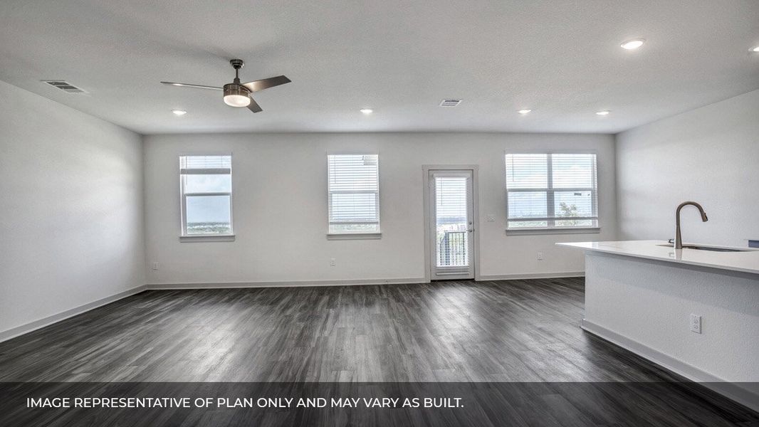 Spacious, unfurnished interior of a new home in Frontier, Mustang Ridge (Image 10).