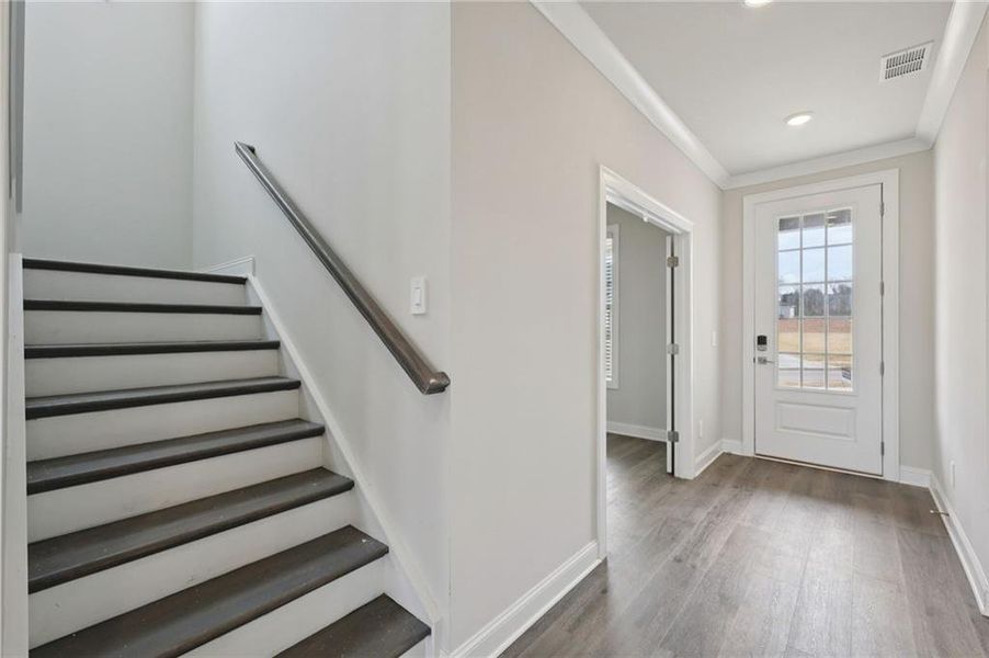 Spacious, unfurnished interior of a new home in River Pointe, Monroe (Image 27).