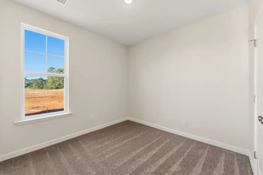 Spacious, unfurnished interior of a new home in Ridgecrest at Midway, Anderson (Image 22).