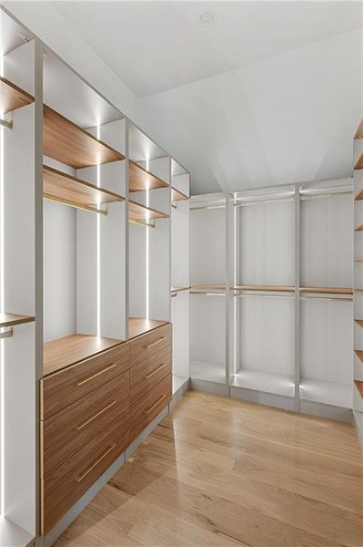 Spacious, unfurnished interior of a new home in , Roswell (Image 52).