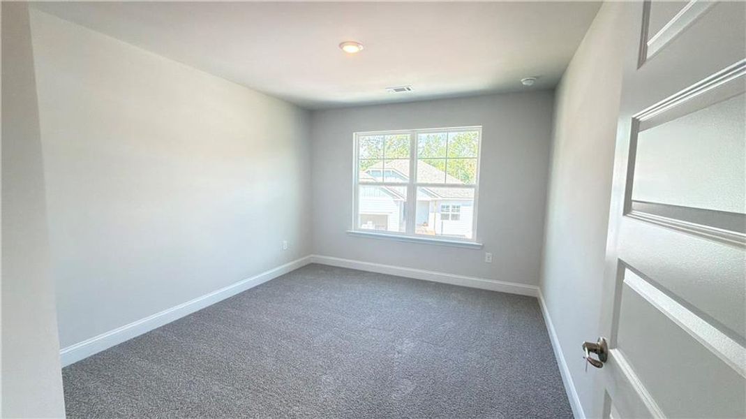 Spacious, unfurnished interior of a new home in Habersham Meadows, Demorest (Image 37).