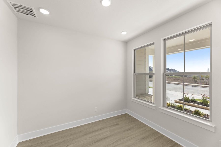 Spacious, unfurnished interior of a new home in Treeline, Justin (Image 11).