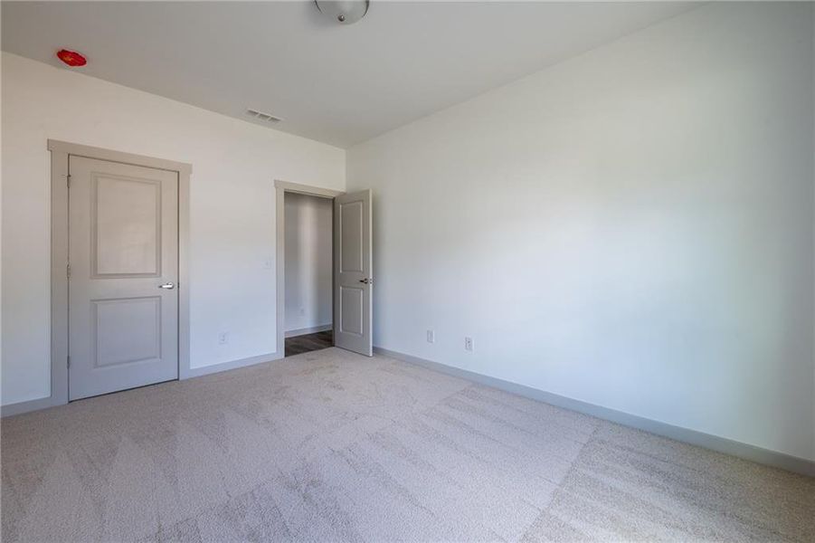 Spacious, unfurnished interior of a new home in , Lawrenceville (Image 11).