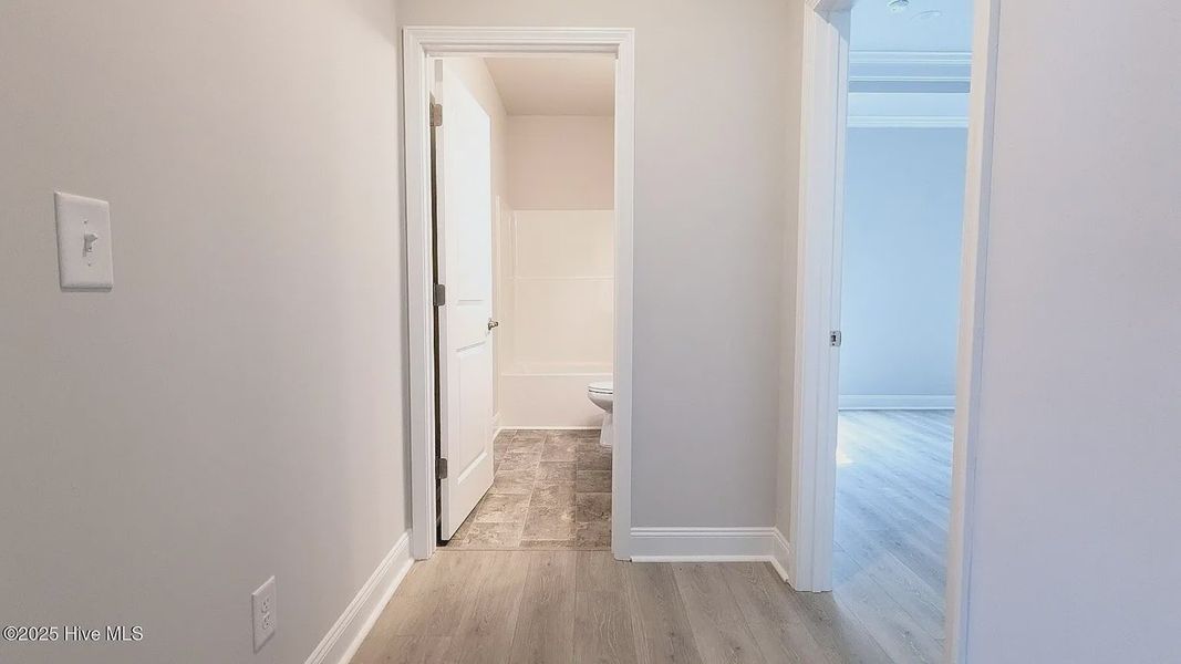 Spacious, unfurnished interior of a new home in Harvest Creek, Nashville (Image 10).