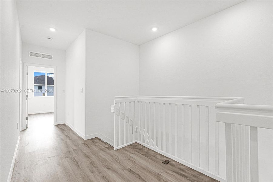 Spacious, unfurnished interior of a new home in Chloe's Estates, Miami (Image 41).