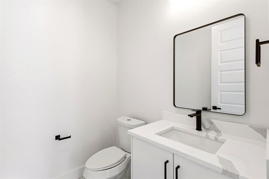 Furnished interior view inside a new home in , Dallas (Image 8).