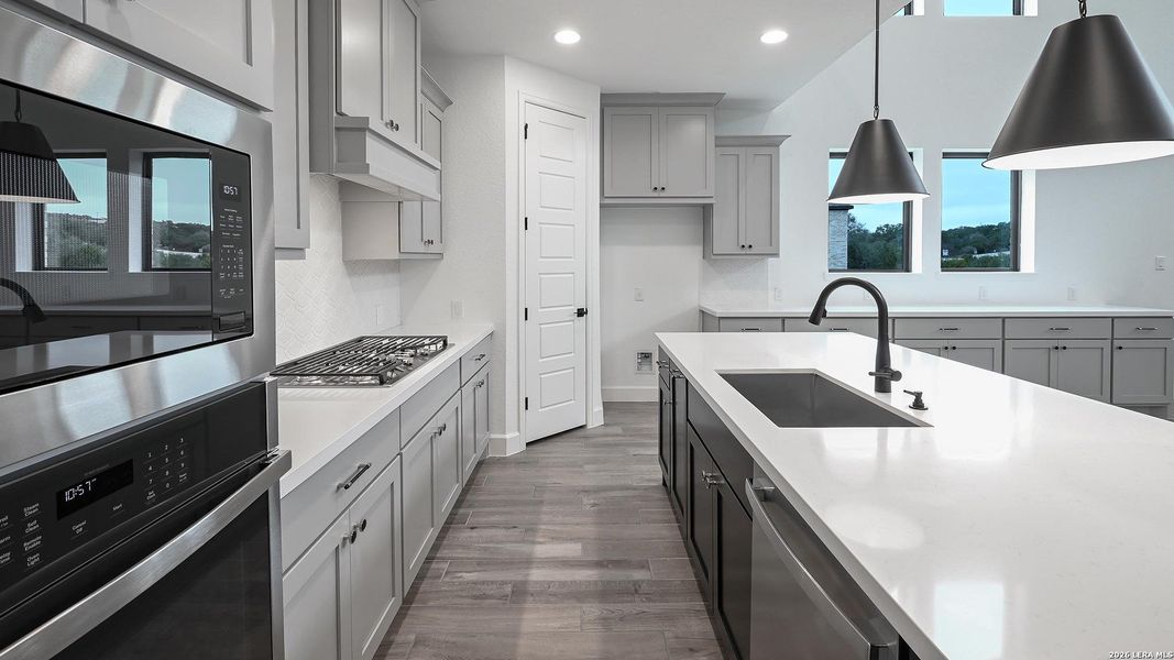 Furnished interior view inside a new home in Johnson Ranch, Bulverde (Image 9).