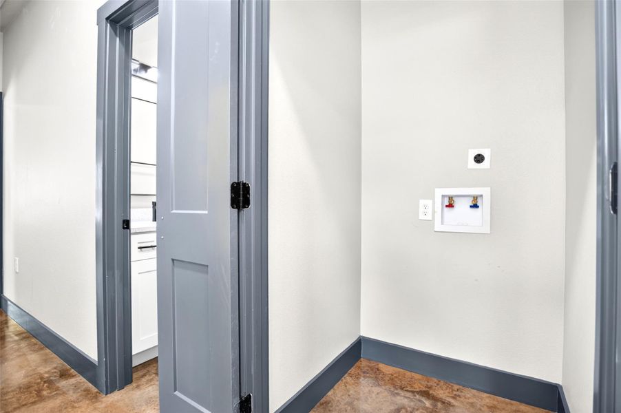 Spacious, unfurnished interior of a new home in , Nacogdoches (Image 28).