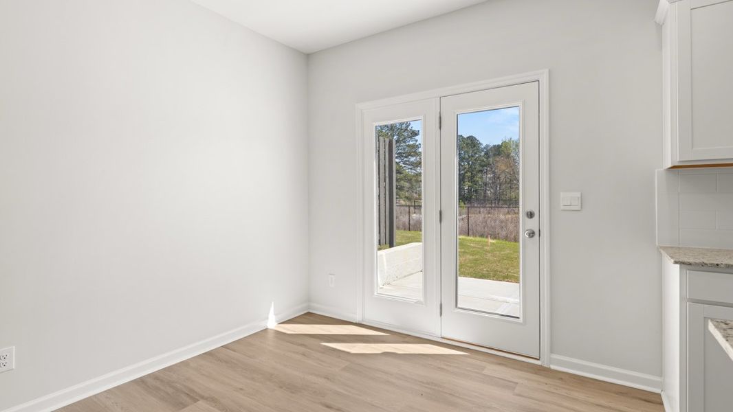 Spacious, unfurnished interior of a new home in Carlton, Douglasville (Image 15).