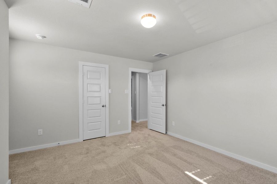 Spacious, unfurnished interior of a new home in Cypresswood Landing, Humble (Image 25).