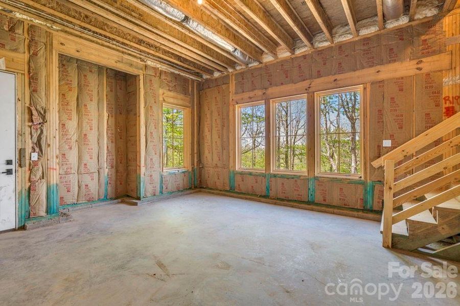 Full, unfinished basement Full, unfinished basement