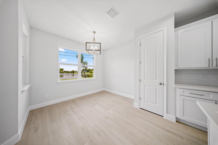Spacious, unfurnished interior of a new home in , Port St. Lucie (Image 14).