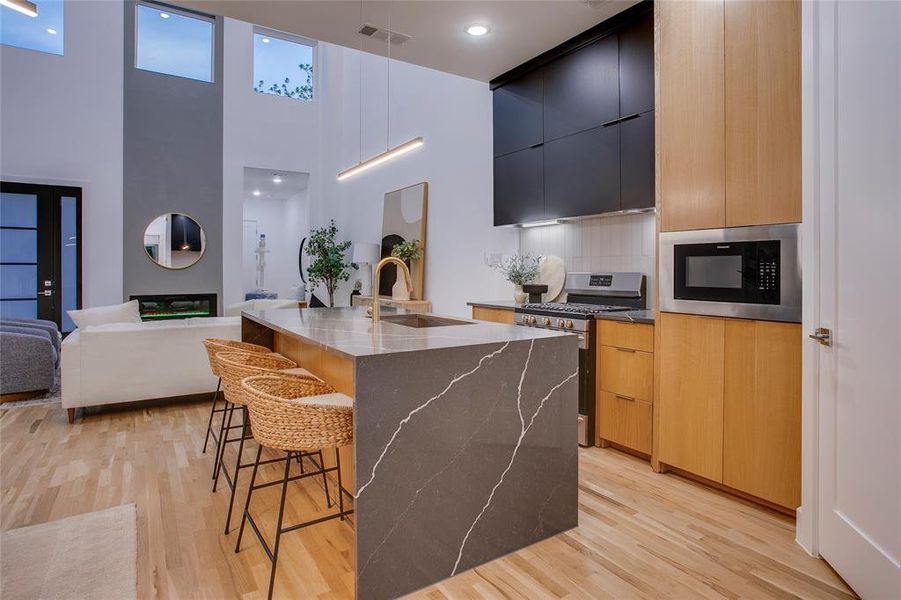 Furnished interior view inside a new home in , Dallas (Image 7).