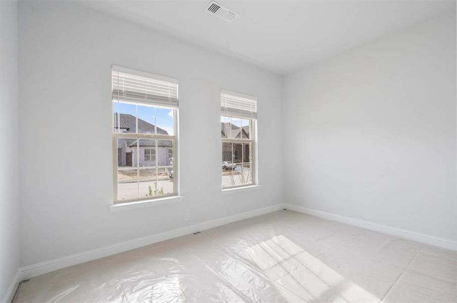 Spacious, unfurnished interior of a new home in Estates At Baker Park, Sherman (Image 19).